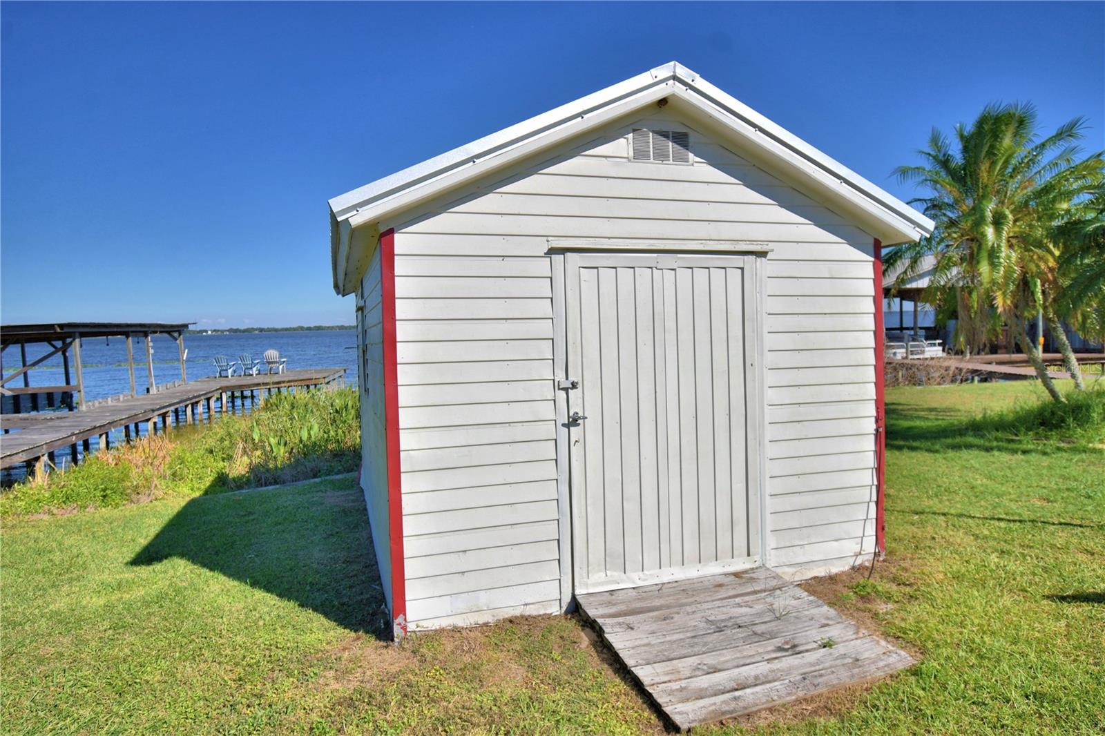 SUNRISE MANOR - Residential