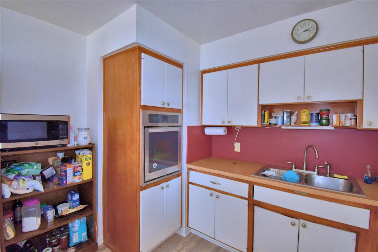 SUNRISE MANOR - Residential