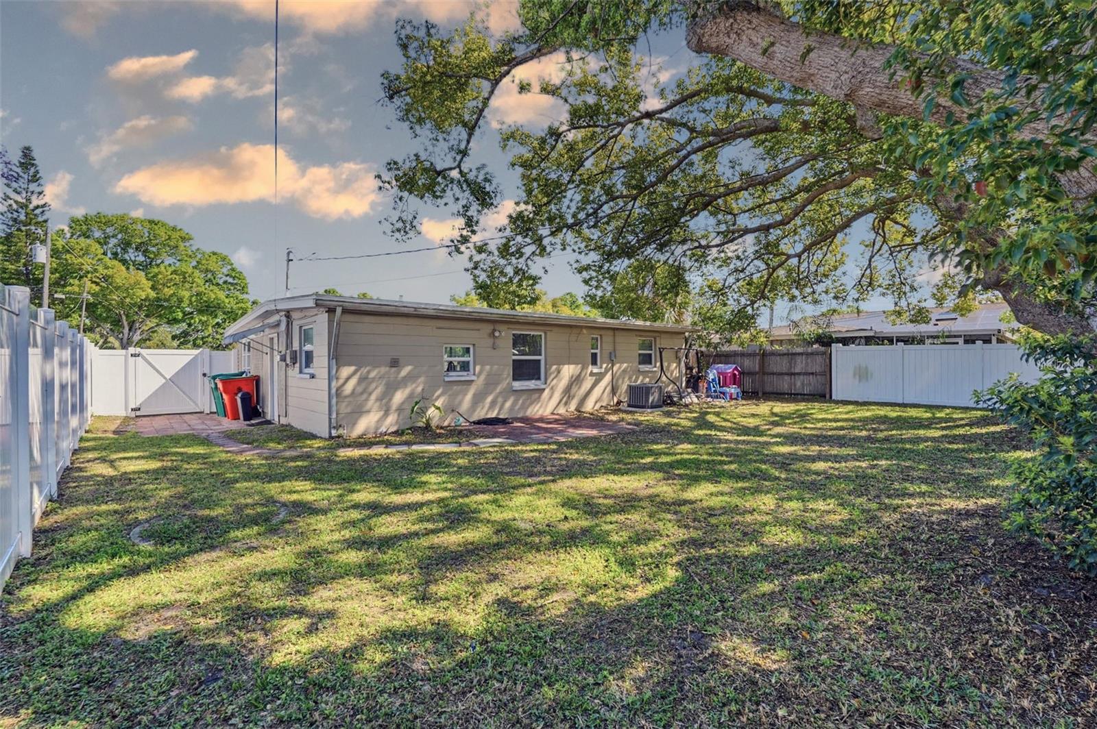 ORANGE LAKE VILLAGE 2 - Residential