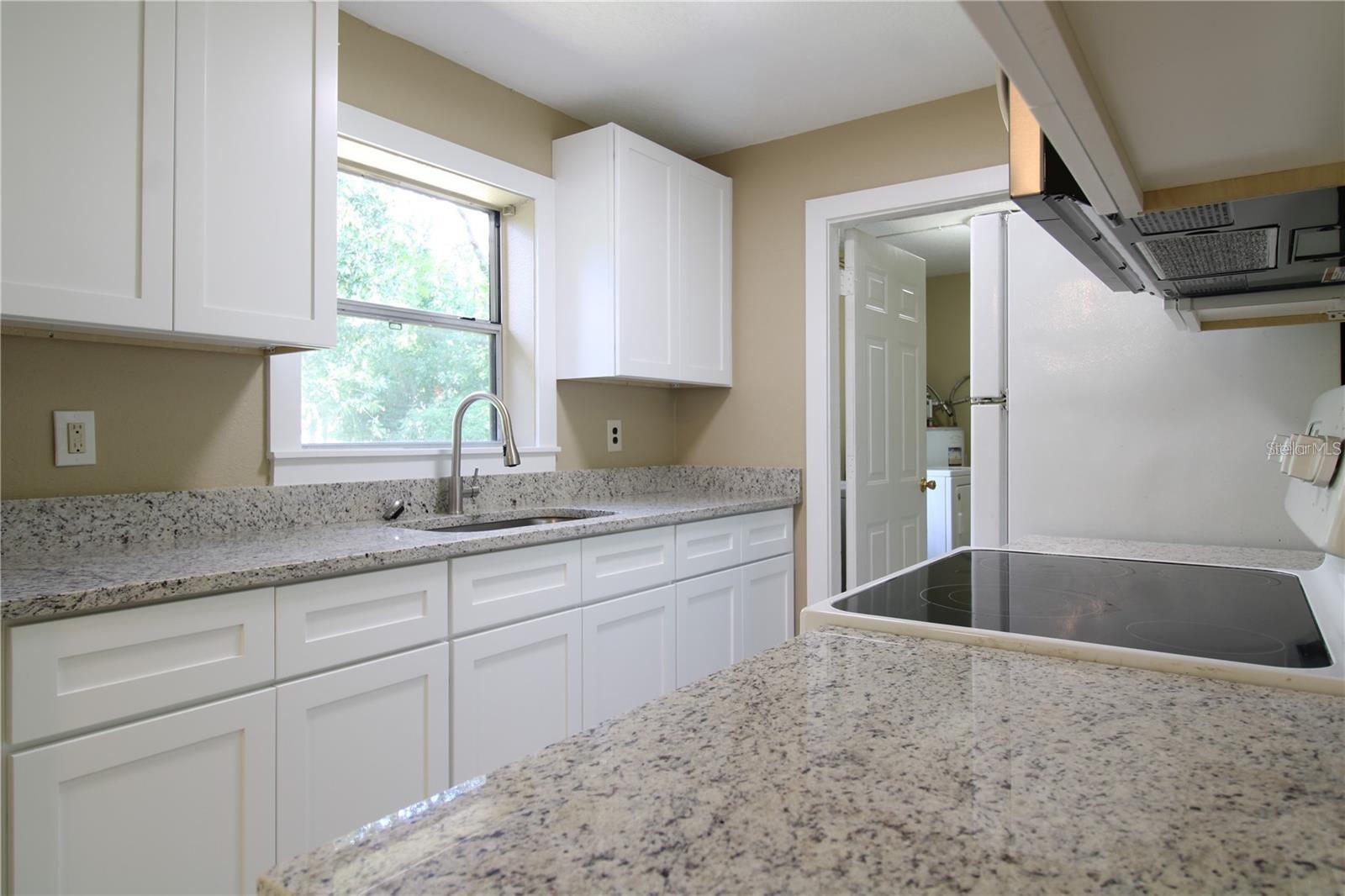 DELTONA LAKES UNIT 01 - Residential Lease
