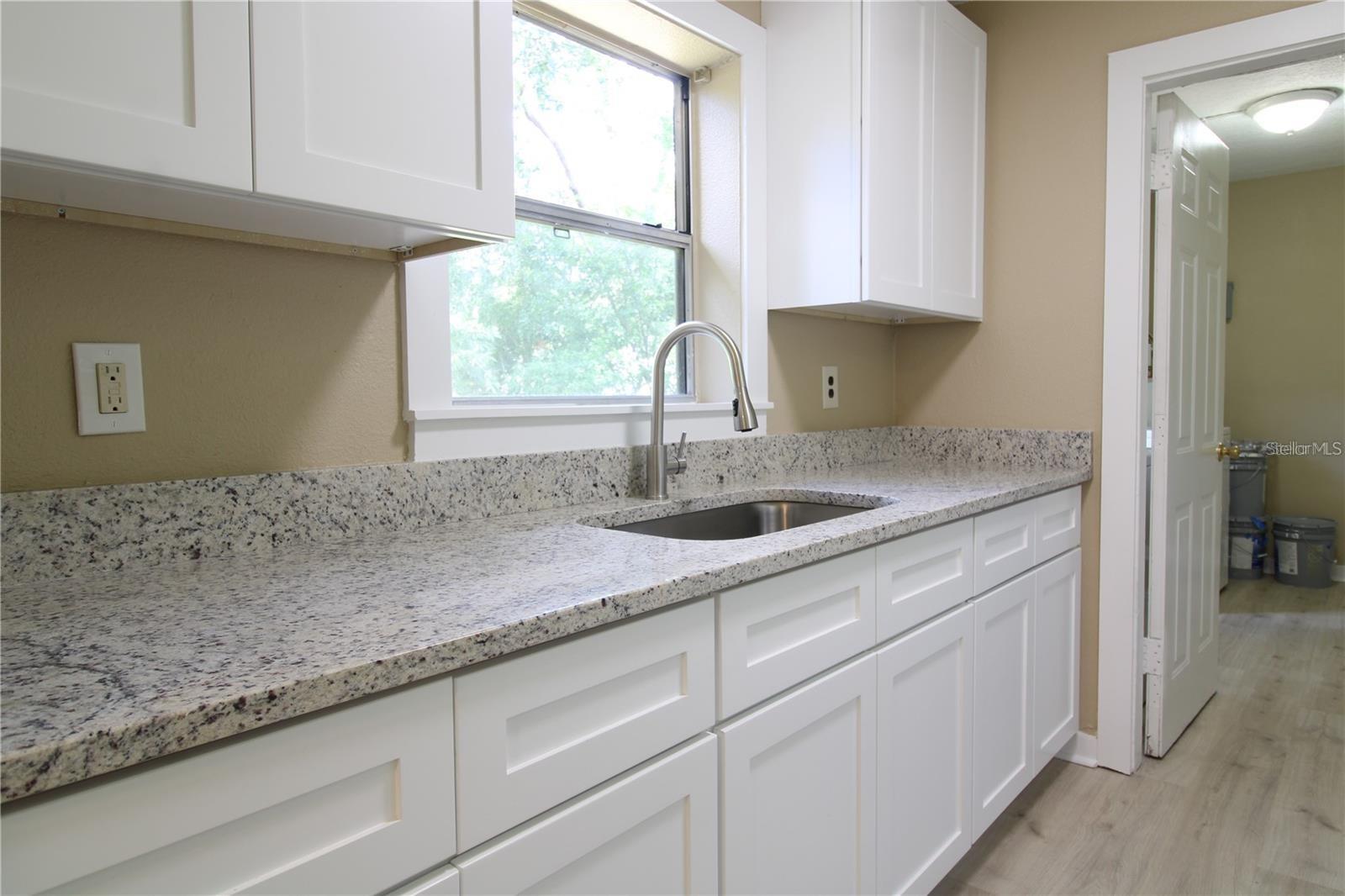 DELTONA LAKES UNIT 01 - Residential Lease