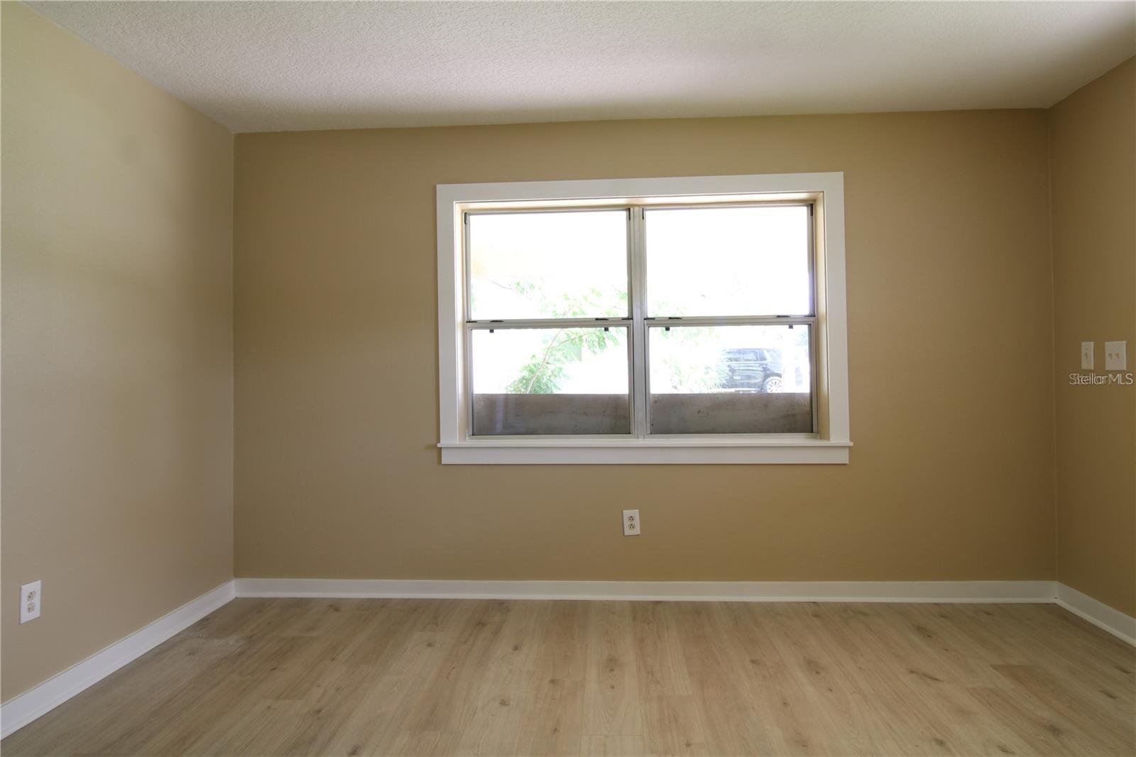 DELTONA LAKES UNIT 01 - Residential Lease