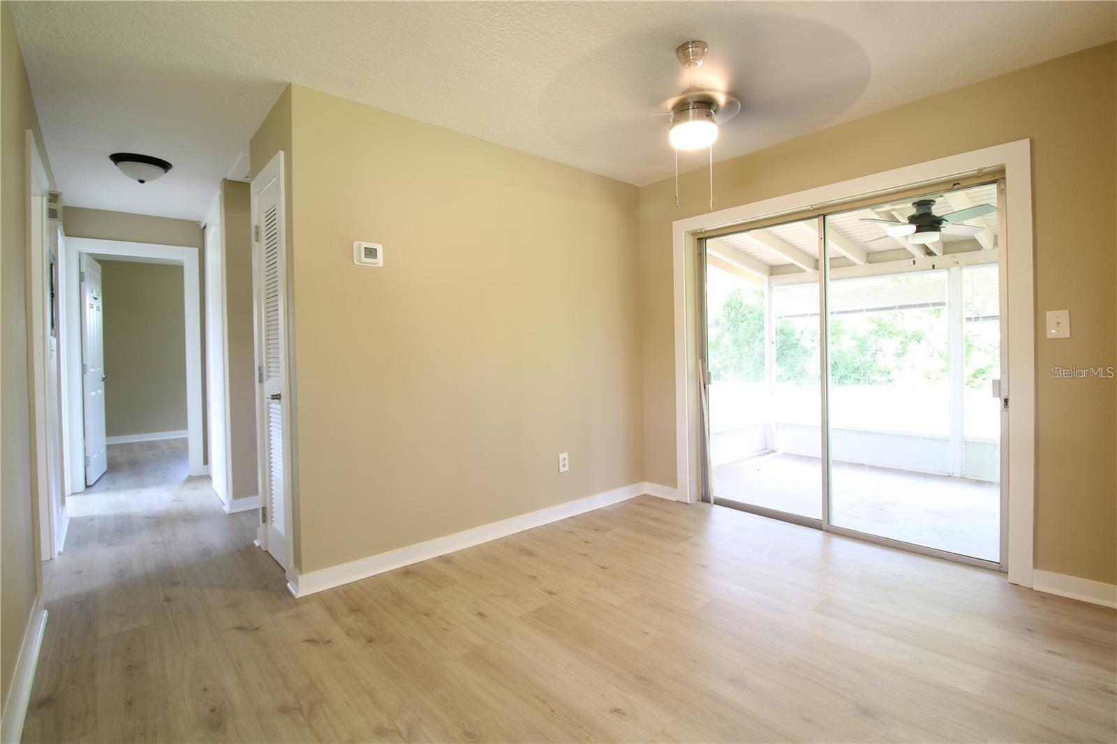 DELTONA LAKES UNIT 01 - Residential Lease