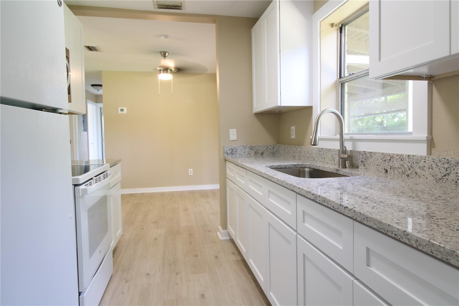 DELTONA LAKES UNIT 01 - Residential Lease