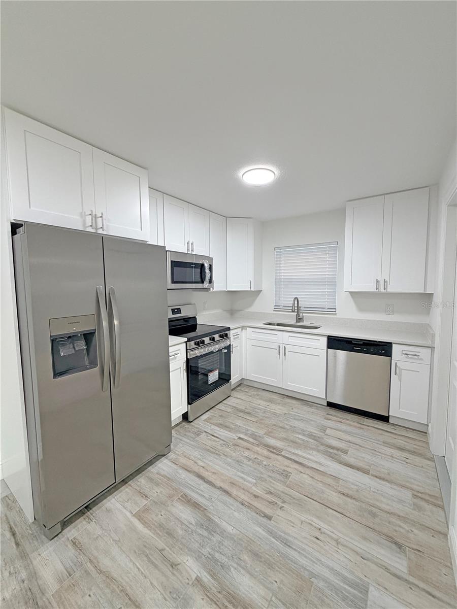 WHISPERING HILLS - Residential