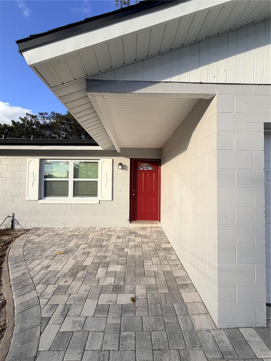 WHISPERING HILLS - Residential