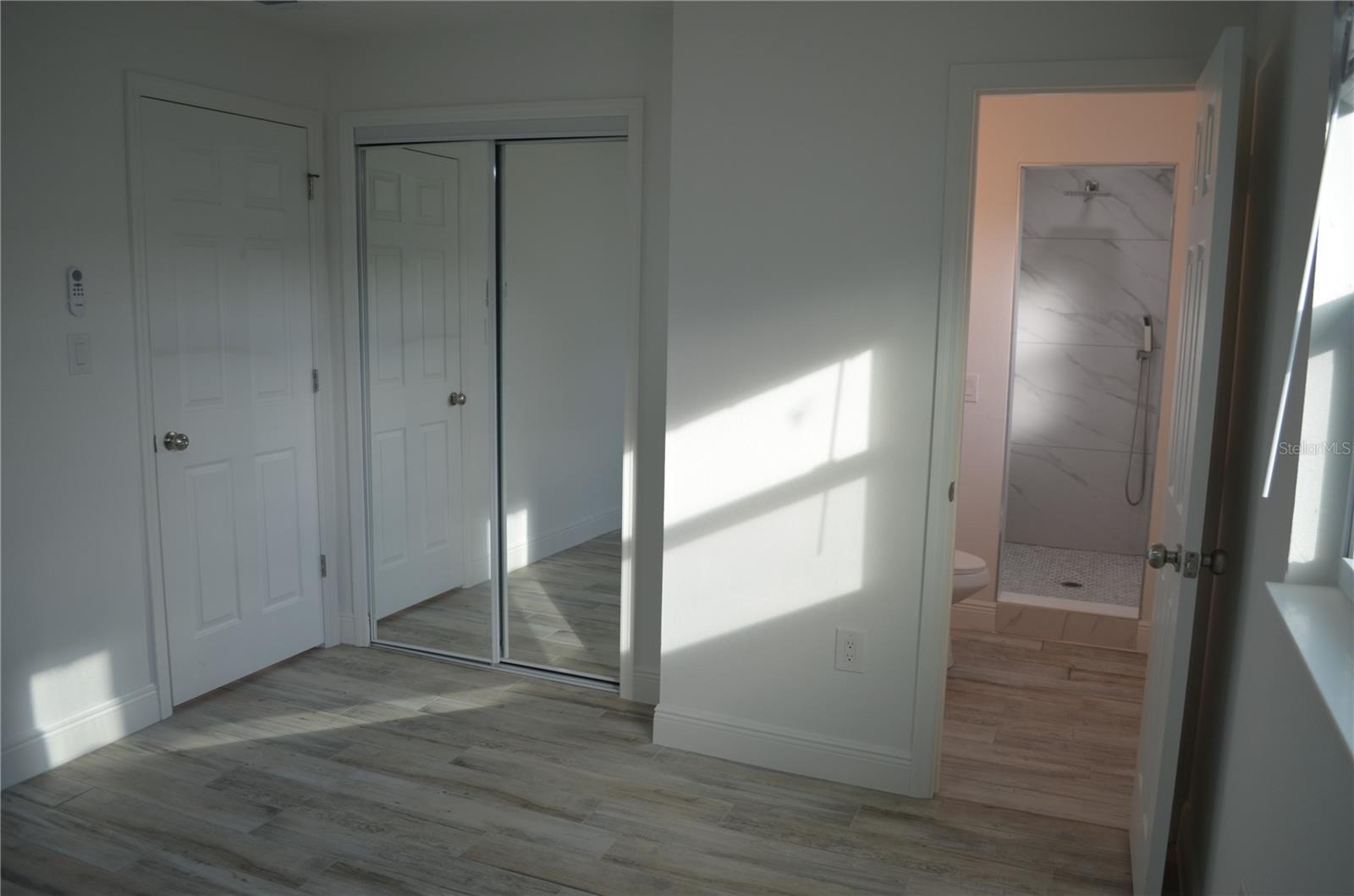 WHISPERING HILLS - Residential