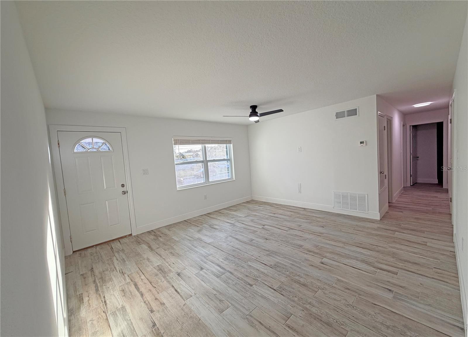 WHISPERING HILLS - Residential