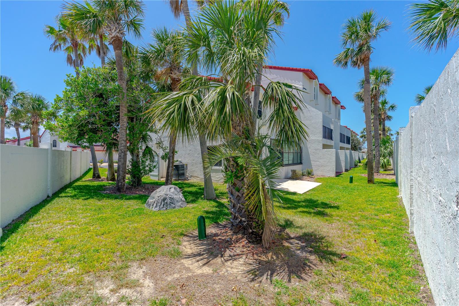 200 FLORIDA SHORES BOULEVARD