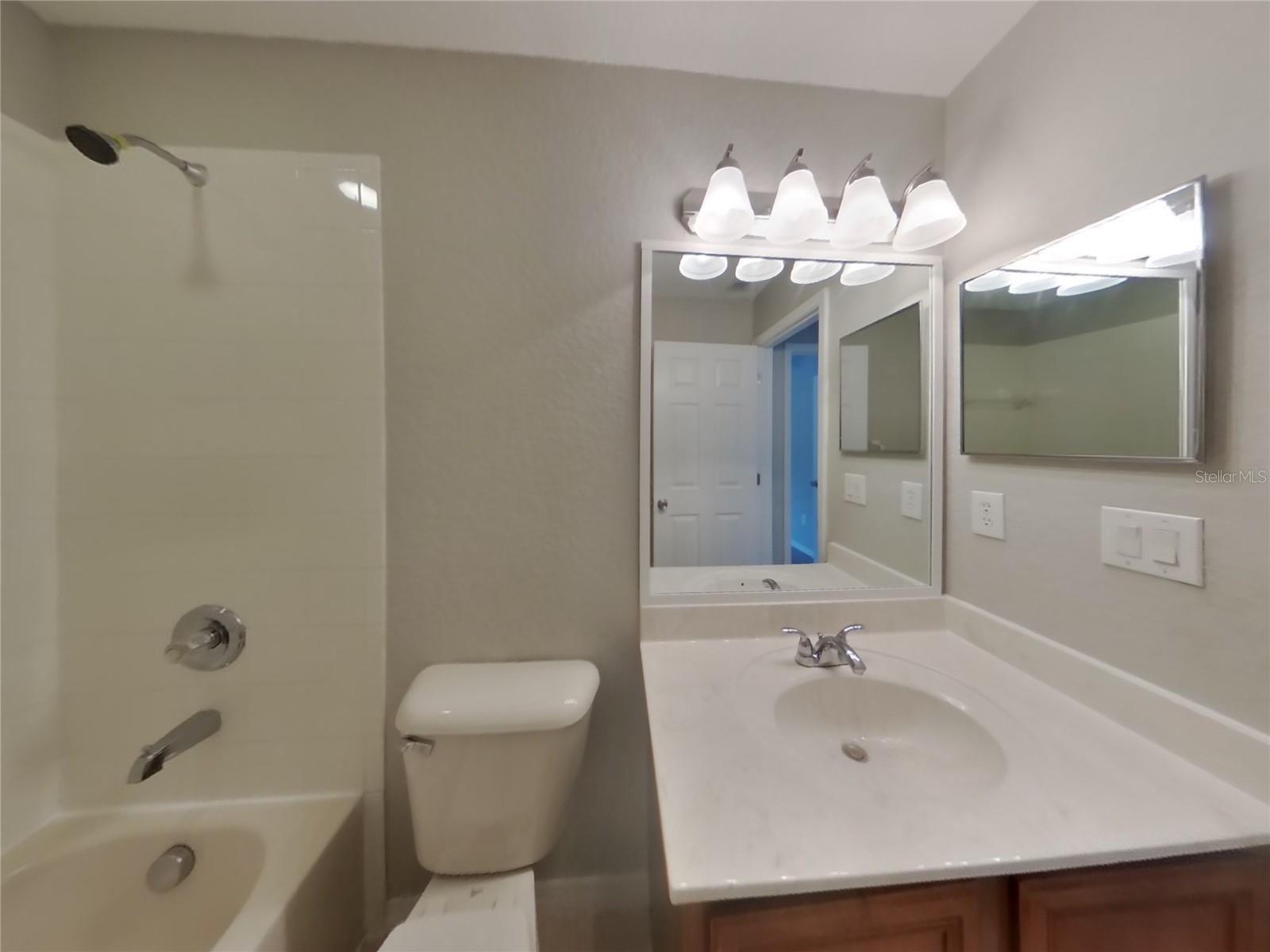 SUNCOAST LAKES PH 1 - Residential Lease