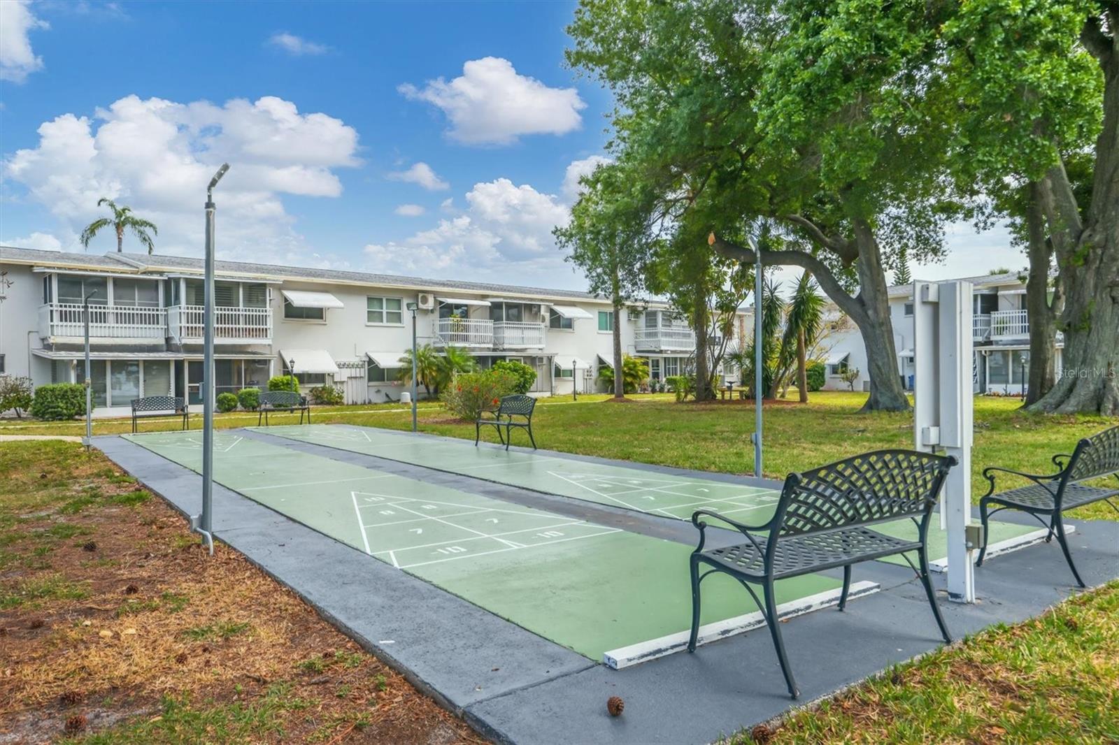 BAYSHORE GARDENS APTS 6 - Residential