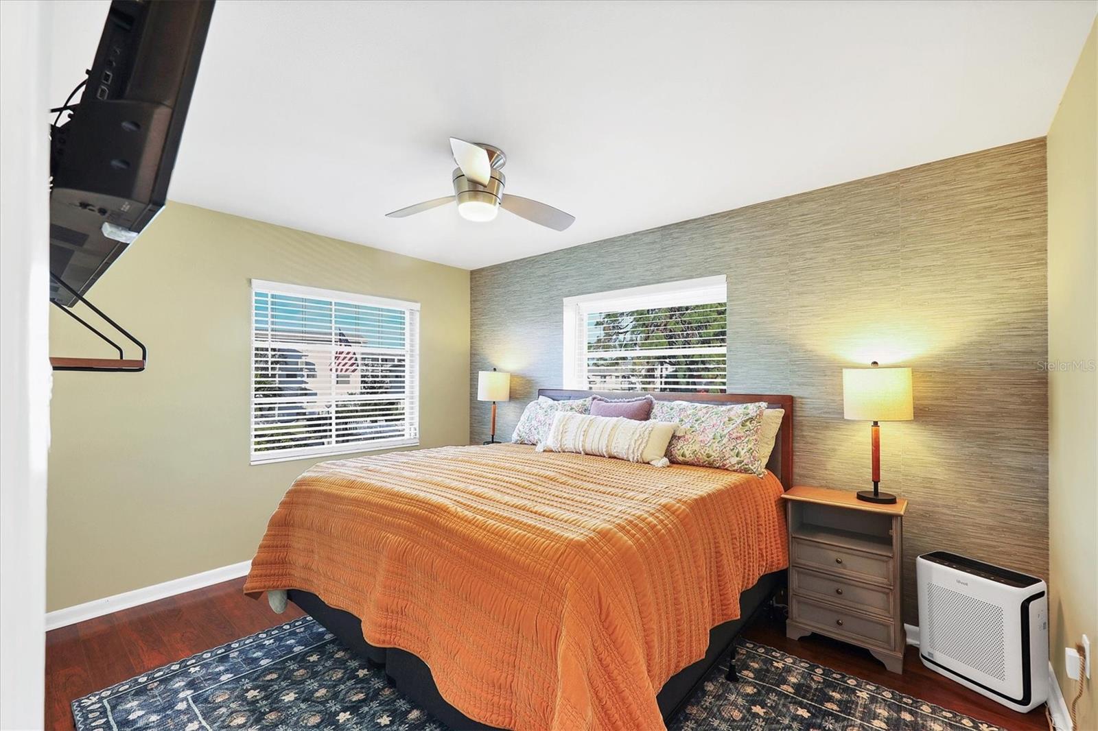 BAYSHORE GARDENS APTS 6 - Residential