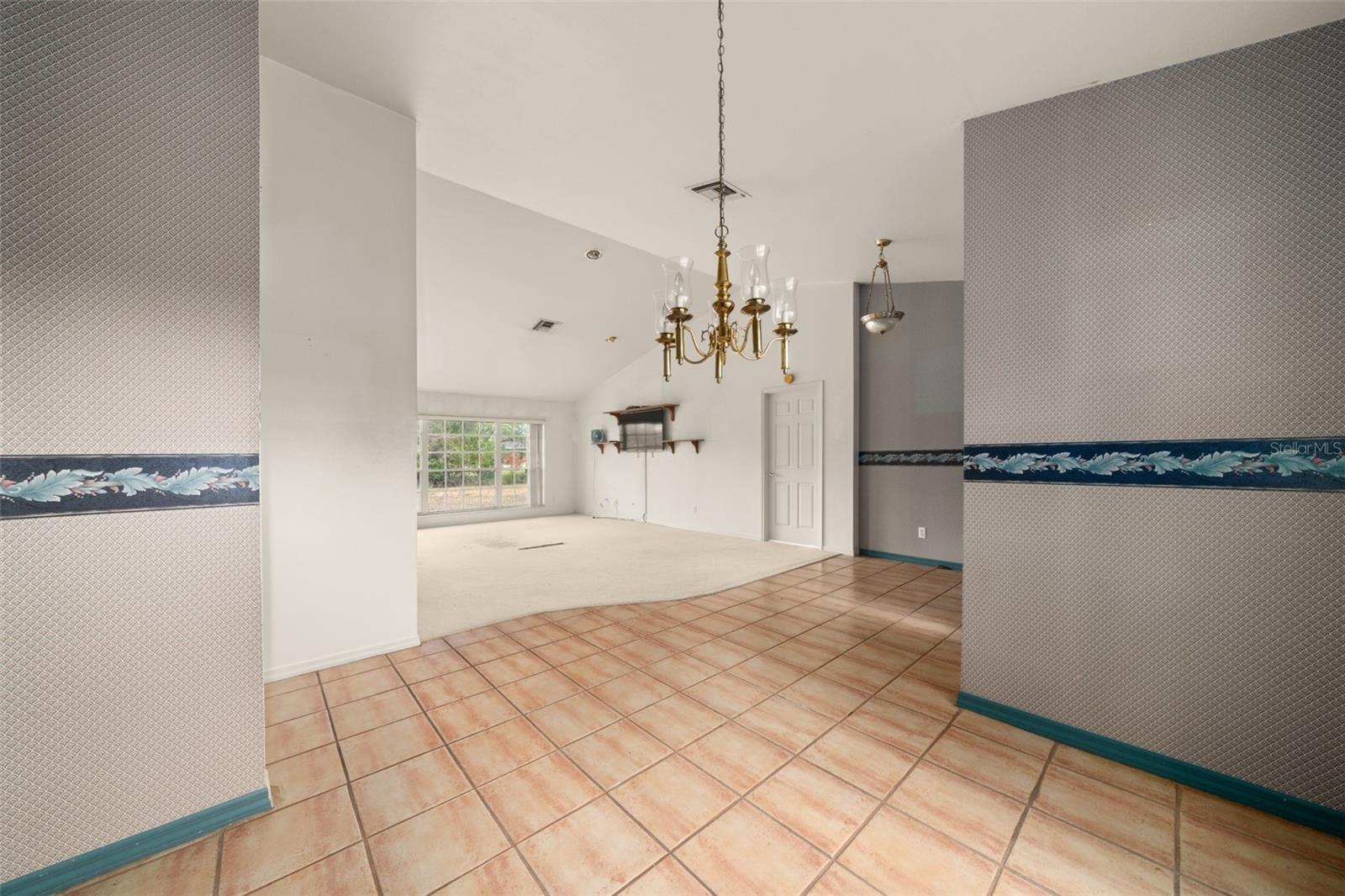 SUN N LAKE - Residential