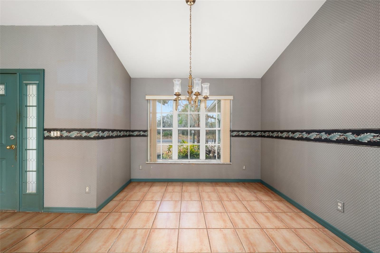 SUN N LAKE - Residential