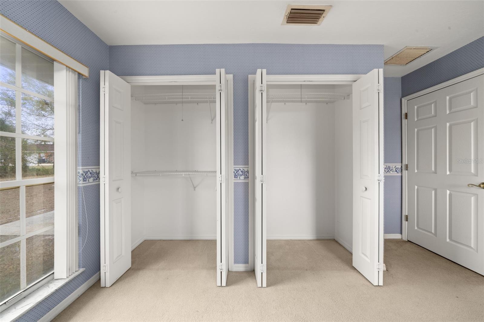 SUN N LAKE - Residential