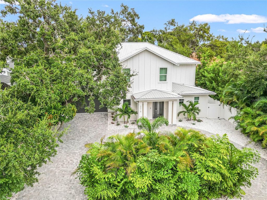 Photo of 3319 S Osprey Avenue, Sarasota, FL 34239 (MLS # A4664096)