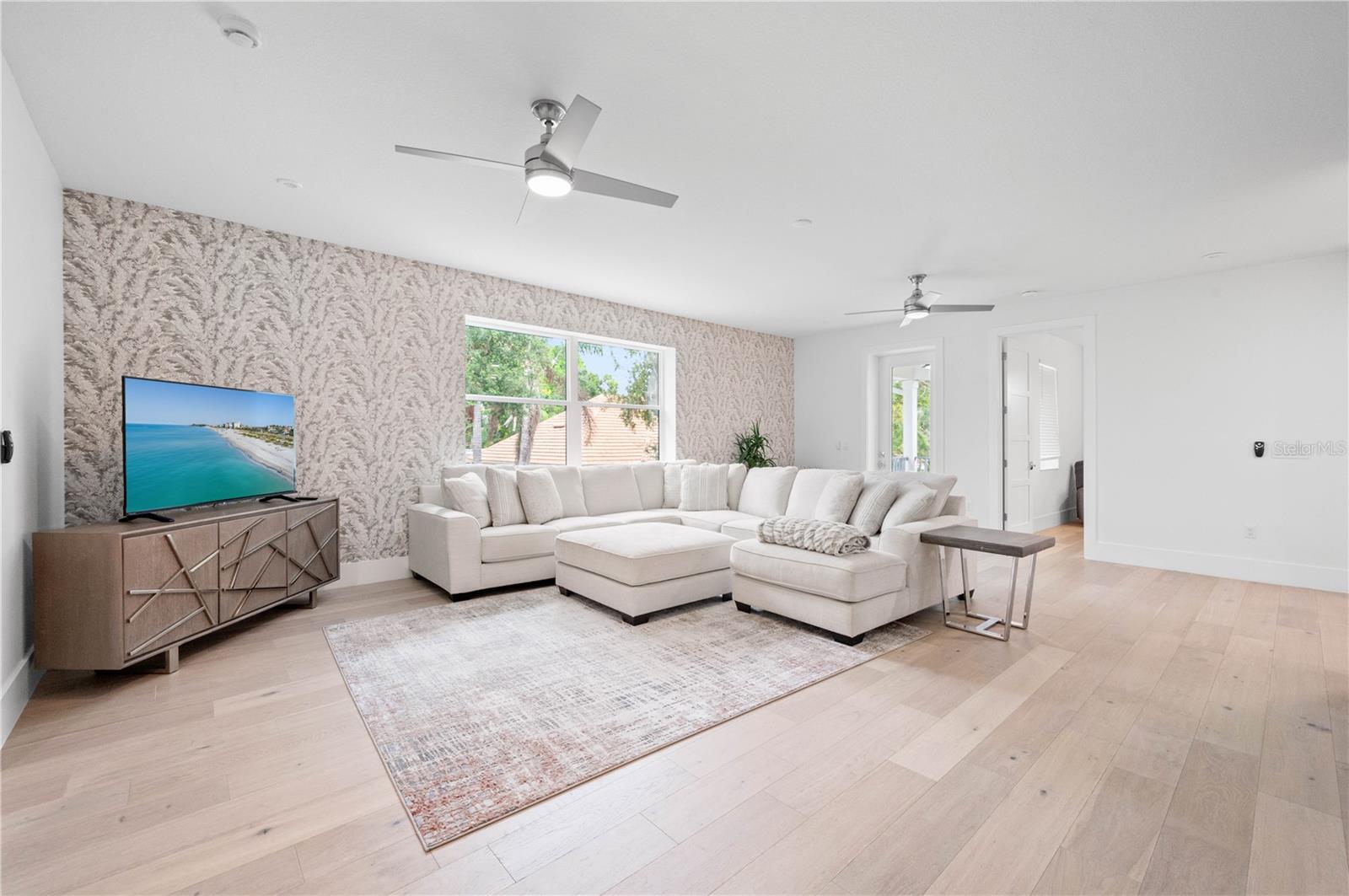 POINSETTIA PARK 2 - Residential