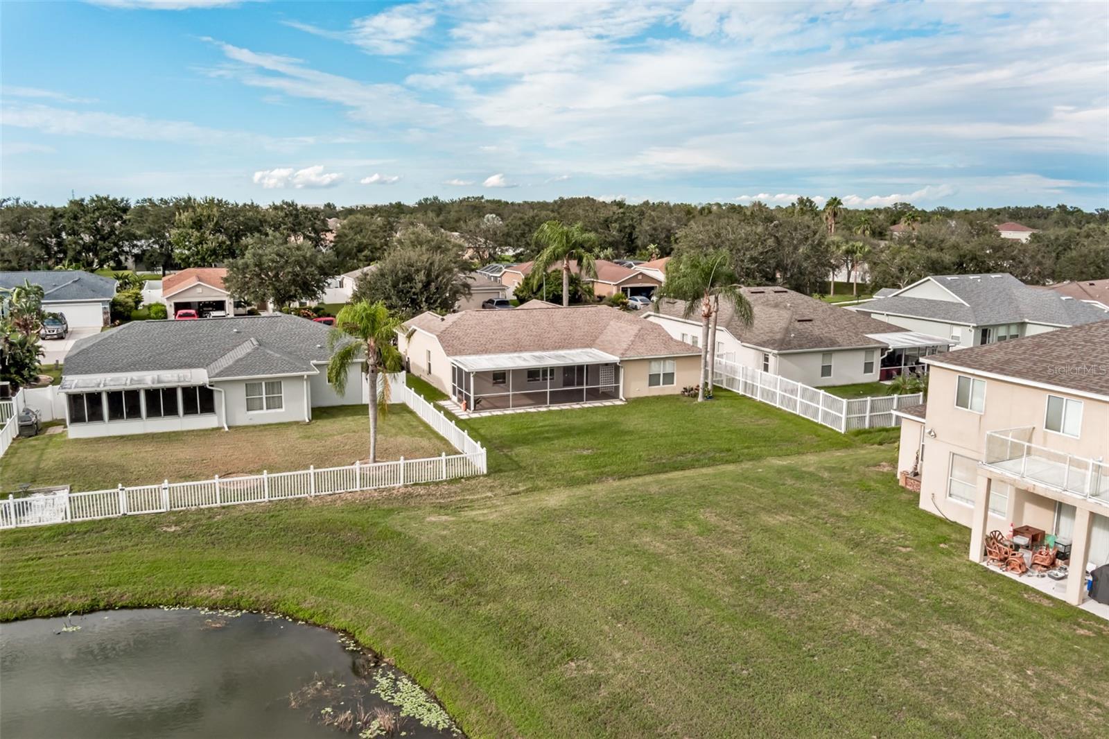 KINGSFIELD LAKES PH 1 - Residential