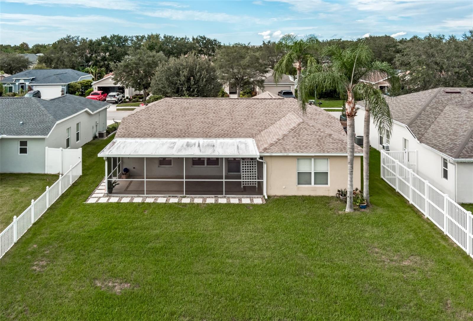 KINGSFIELD LAKES PH 1 - Residential
