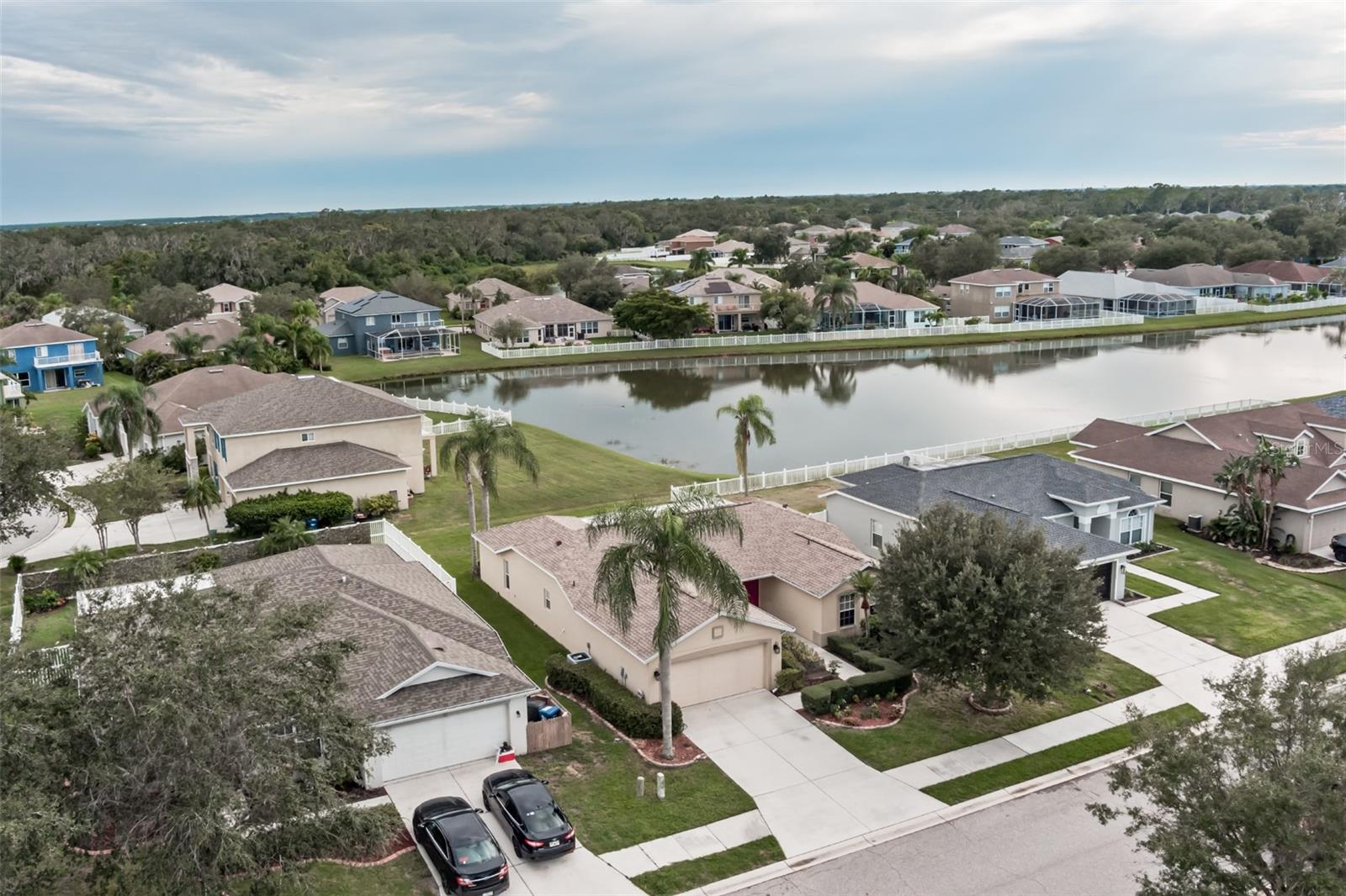 KINGSFIELD LAKES PH 1 - Residential