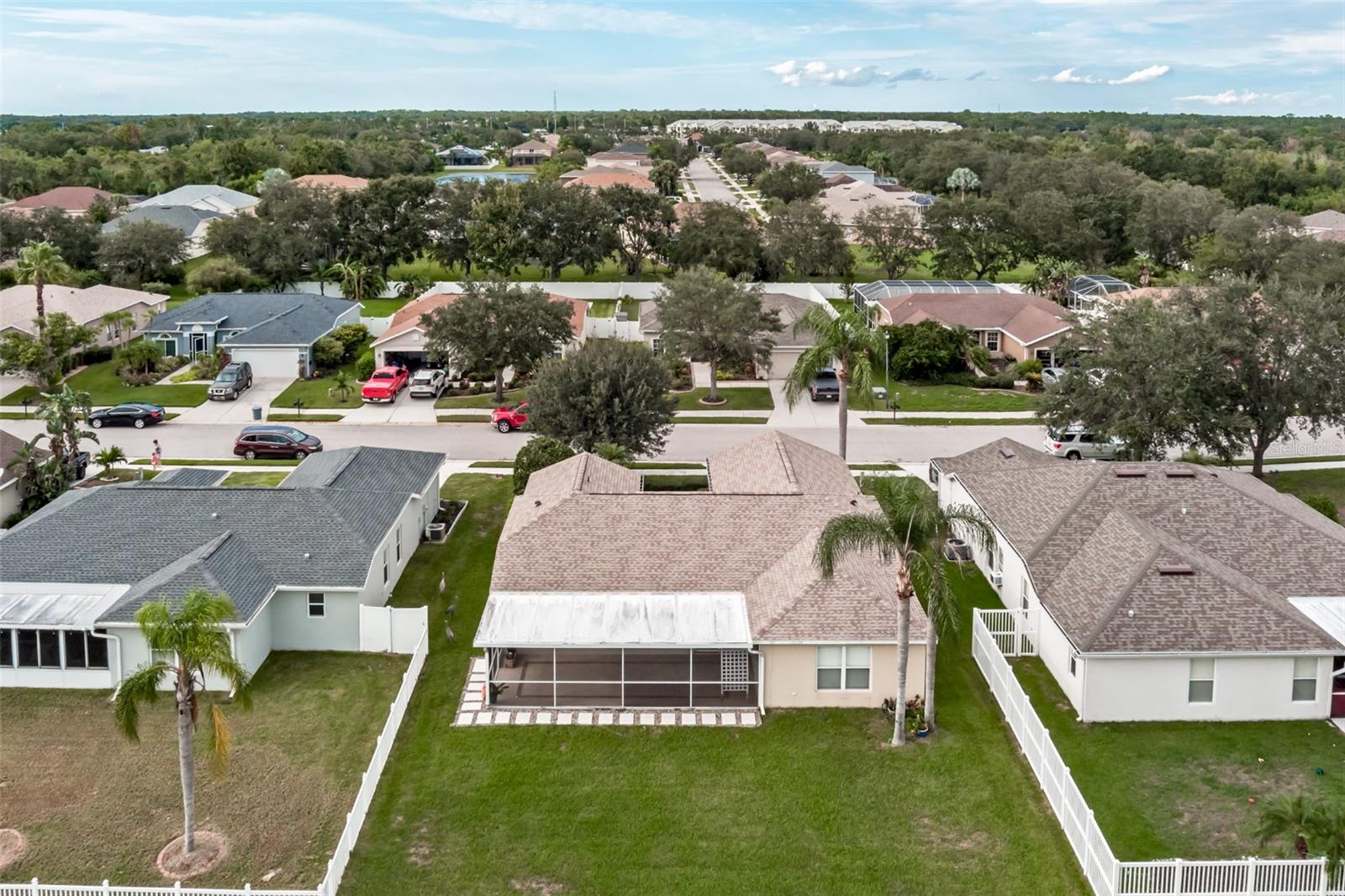 KINGSFIELD LAKES PH 1 - Residential