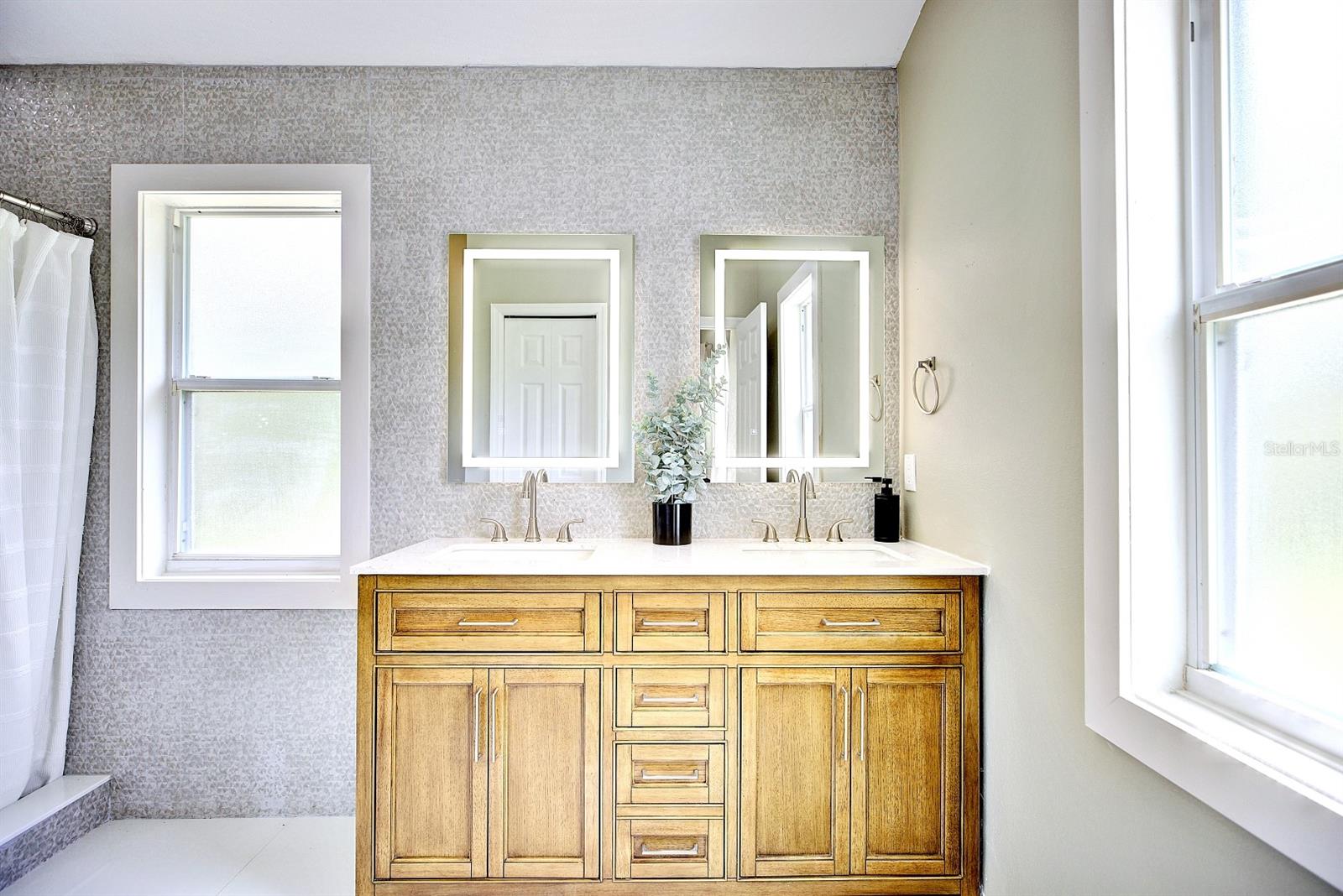 OAKWOOD GOLF CLUB PH 02 - Residential