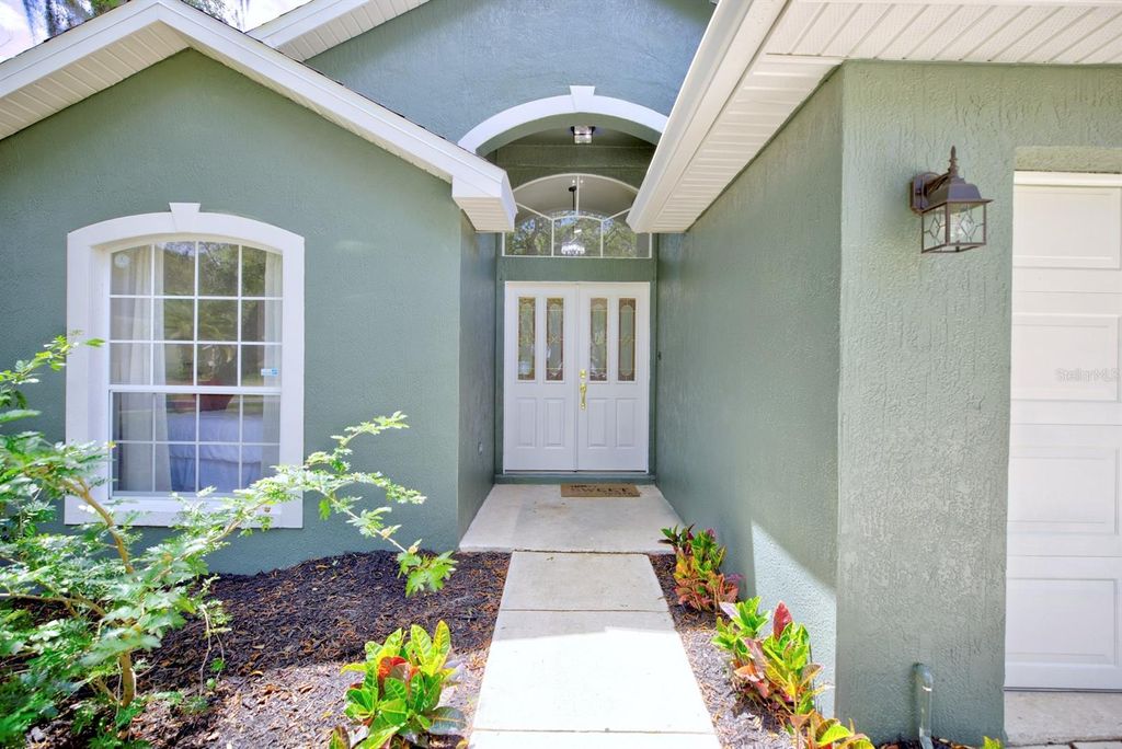 Photo of 1011 Tequesta Trail, Lake Wales, FL 33898 (MLS # P4938398)