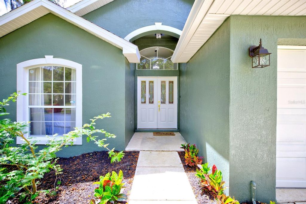 Photo of 1011 Tequesta Trail, Lake Wales, FL 33898 (MLS # P4938398)
