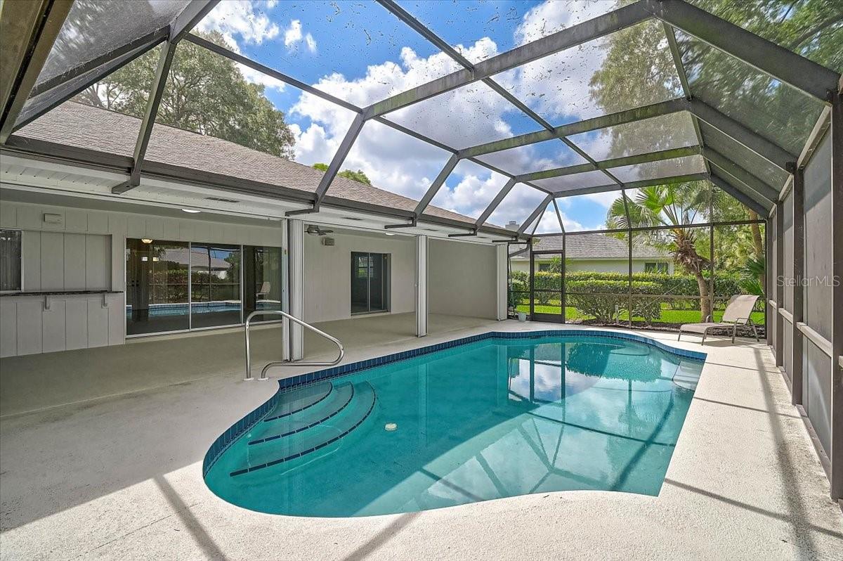 JACARANDA COUNTRY CLUB WEST VILLAGE - Residential