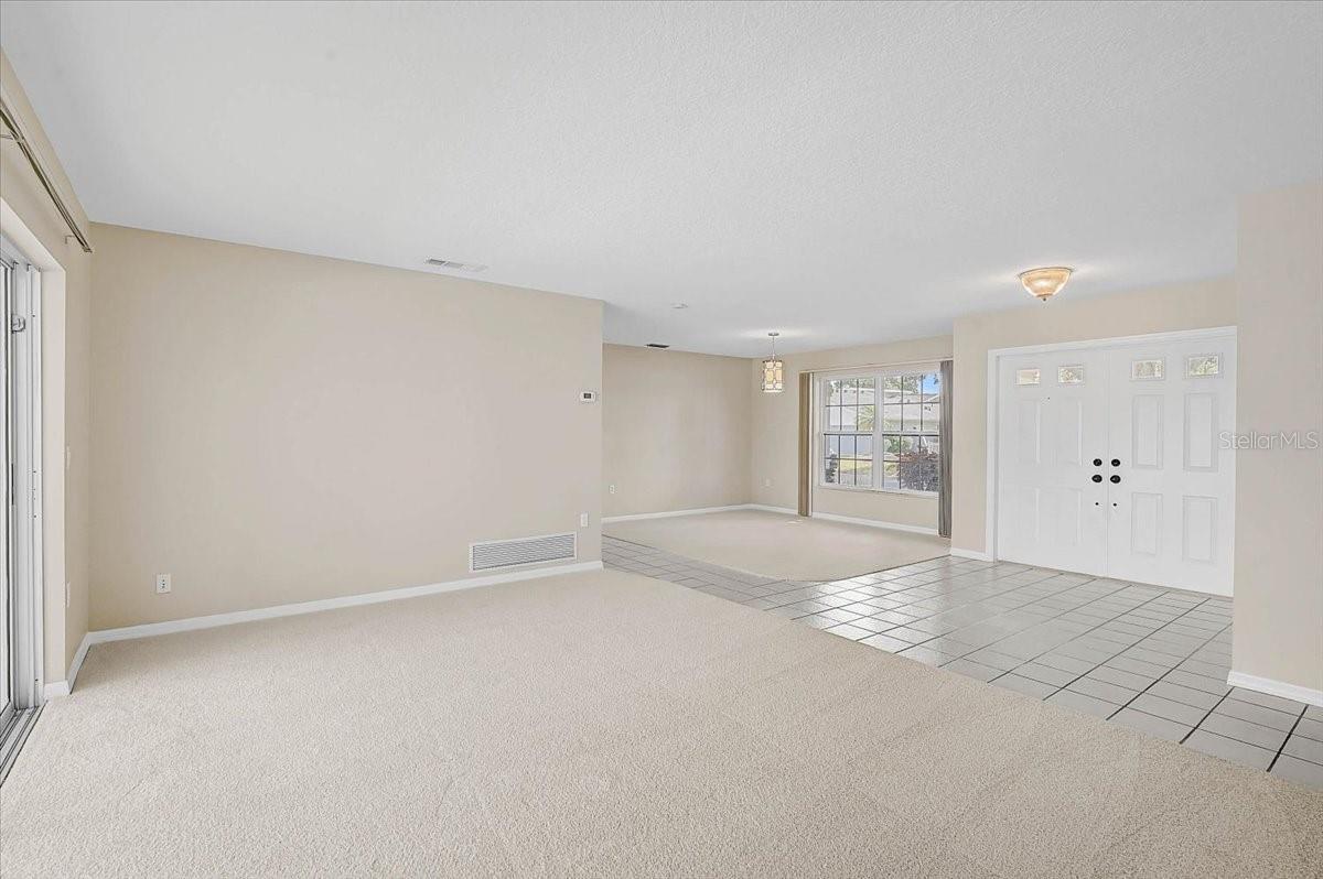 JACARANDA COUNTRY CLUB WEST VILLAGE - Residential