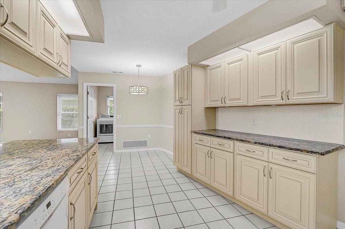 JACARANDA COUNTRY CLUB WEST VILLAGE - Residential