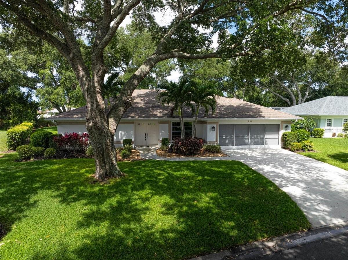 JACARANDA COUNTRY CLUB WEST VILLAGE - Residential