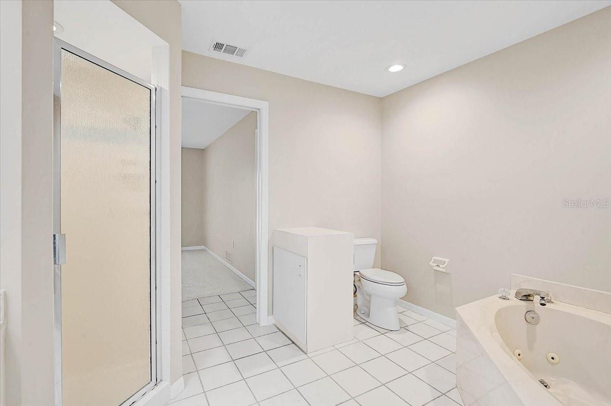 JACARANDA COUNTRY CLUB WEST VILLAGE - Residential