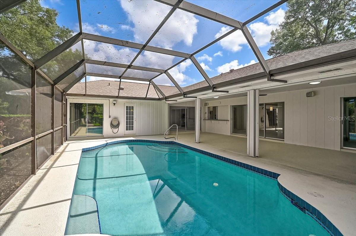 JACARANDA COUNTRY CLUB WEST VILLAGE - Residential