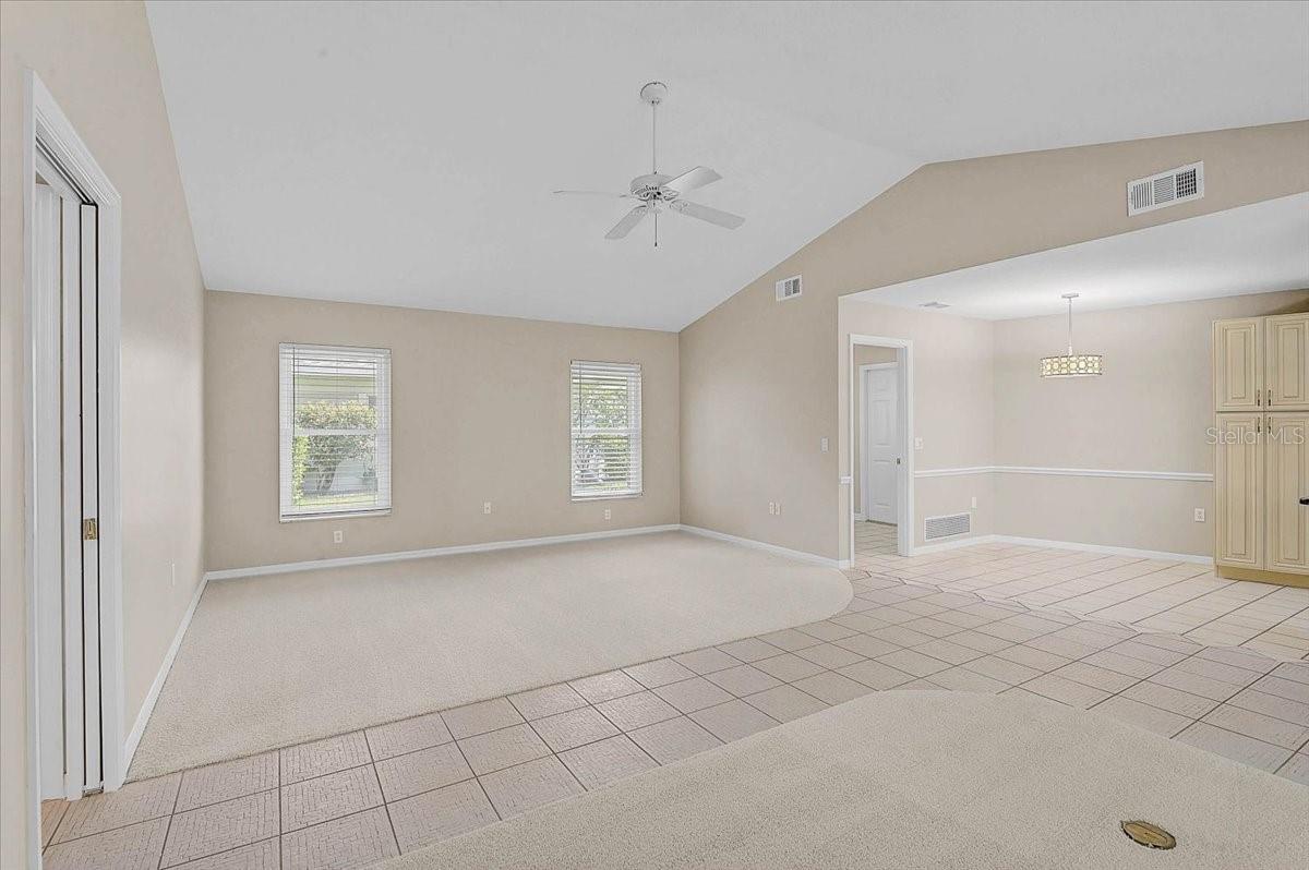 JACARANDA COUNTRY CLUB WEST VILLAGE - Residential