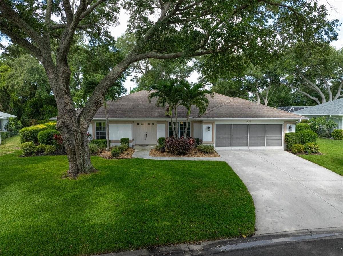 JACARANDA COUNTRY CLUB WEST VILLAGE - Residential