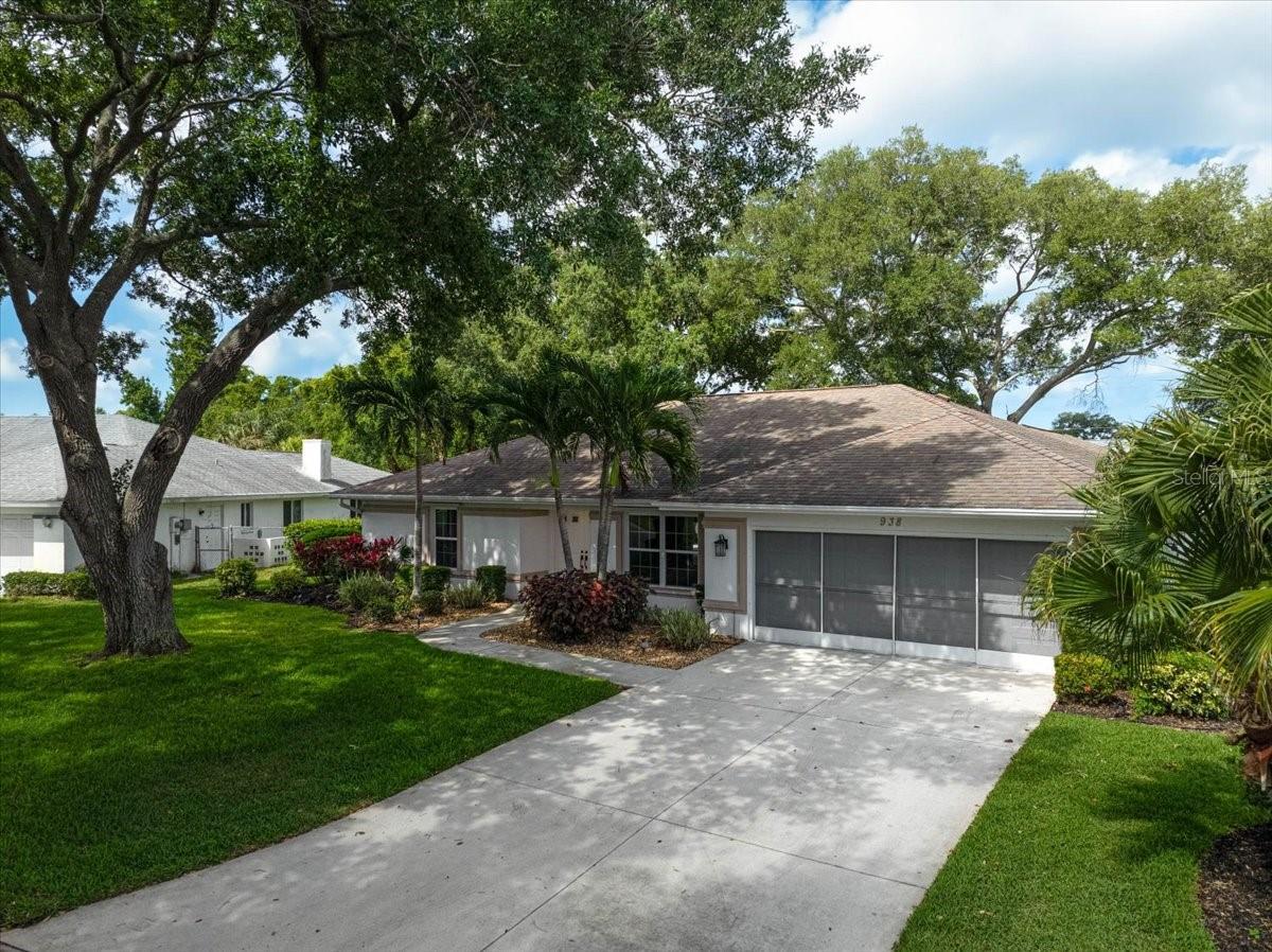 JACARANDA COUNTRY CLUB WEST VILLAGE - Residential