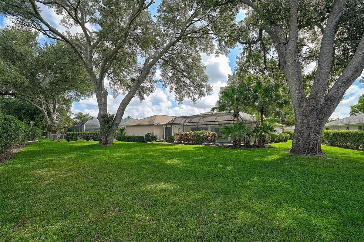 JACARANDA COUNTRY CLUB WEST VILLAGE - Residential
