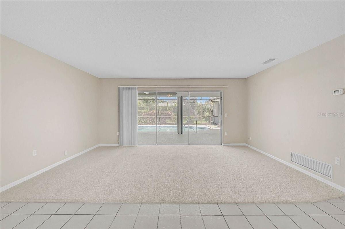 JACARANDA COUNTRY CLUB WEST VILLAGE - Residential
