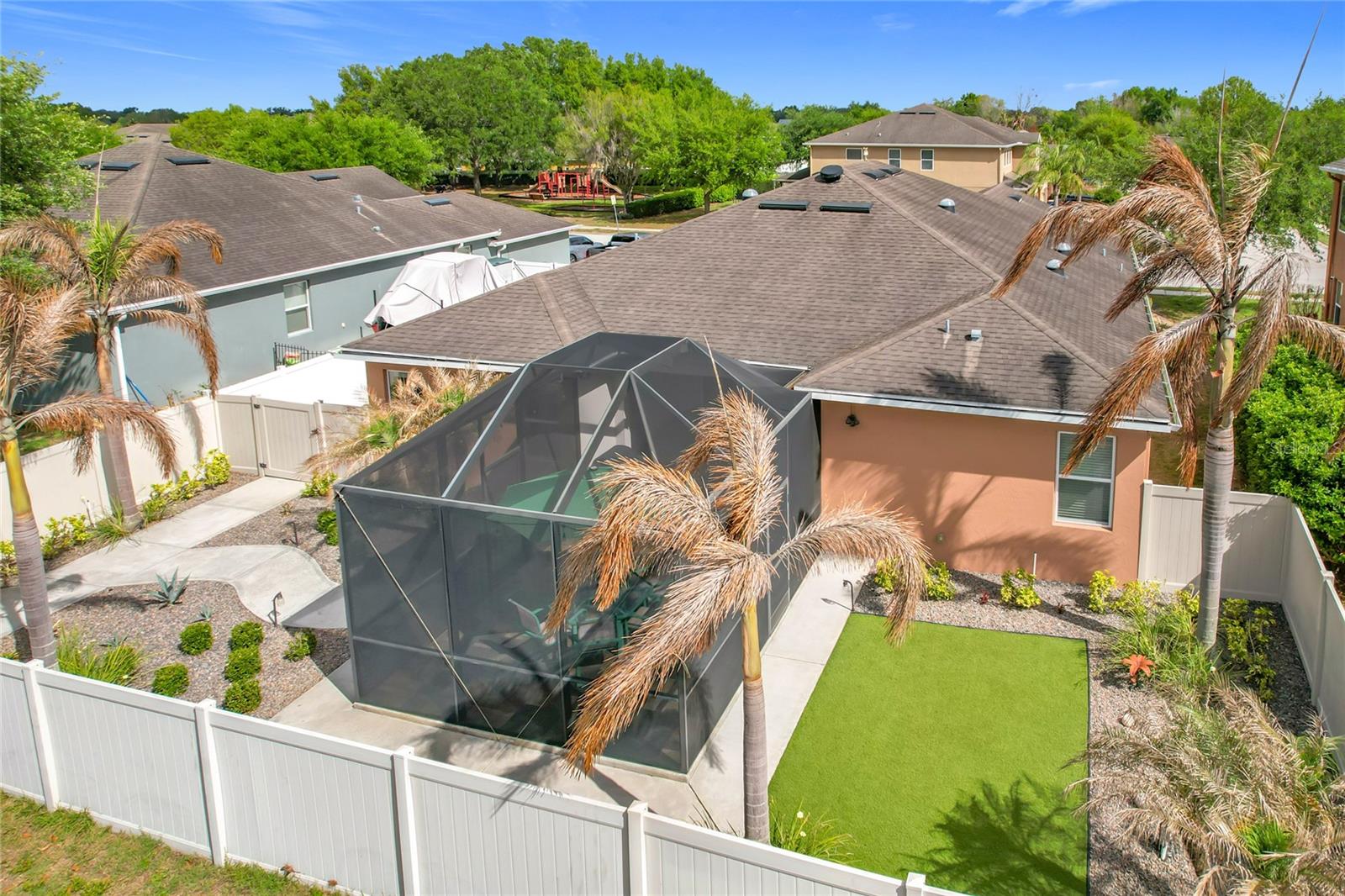 WIND MEADOWS - Residential