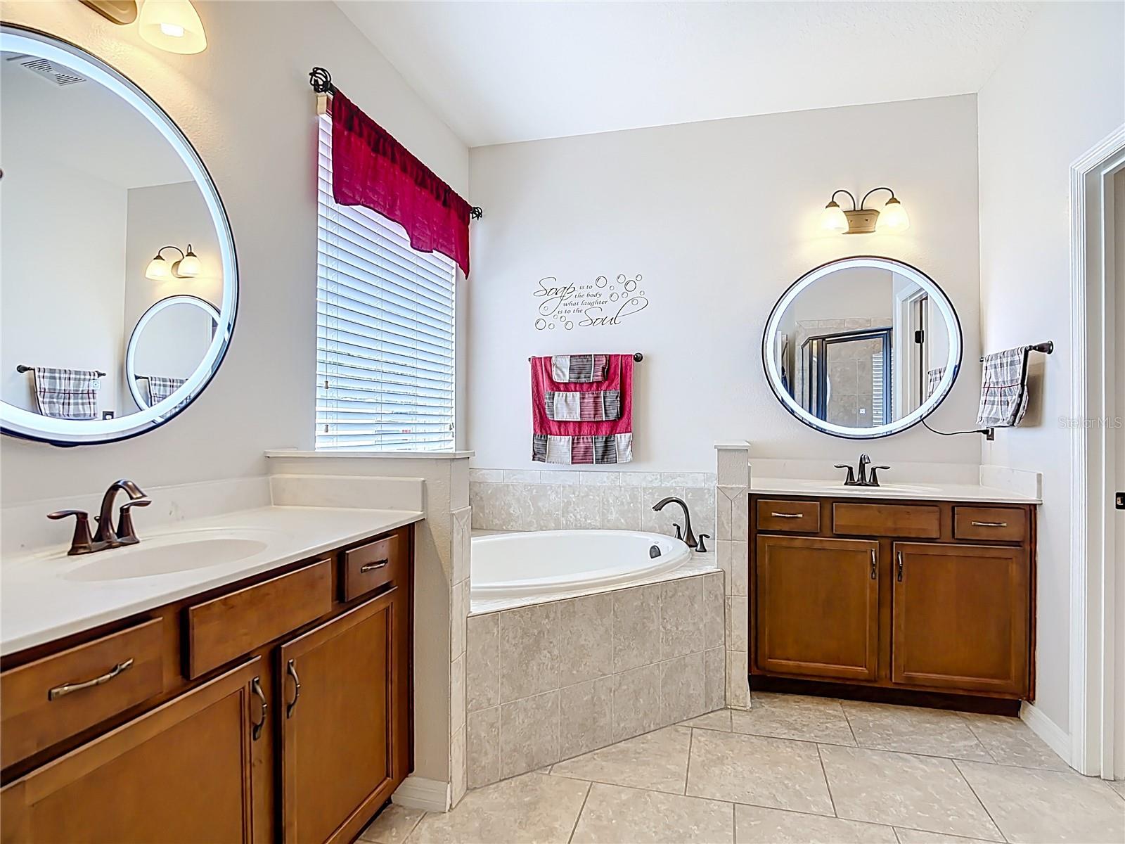 WIND MEADOWS - Residential