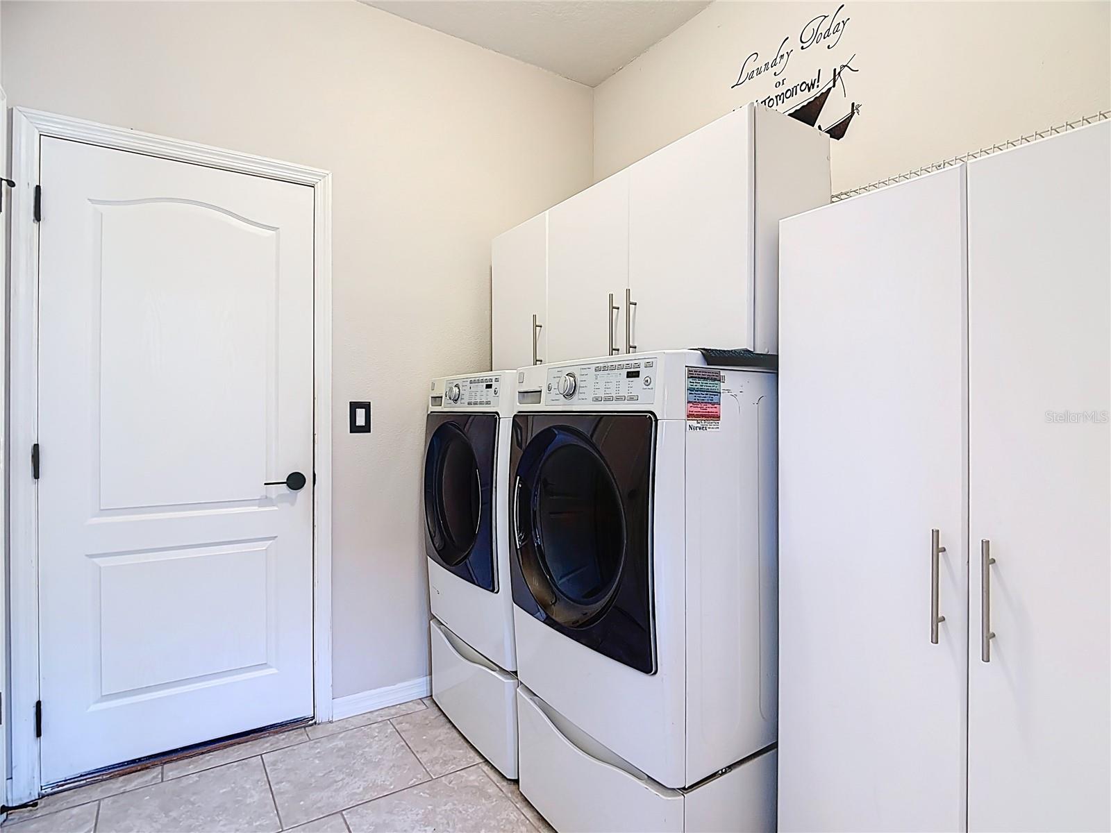 WIND MEADOWS - Residential