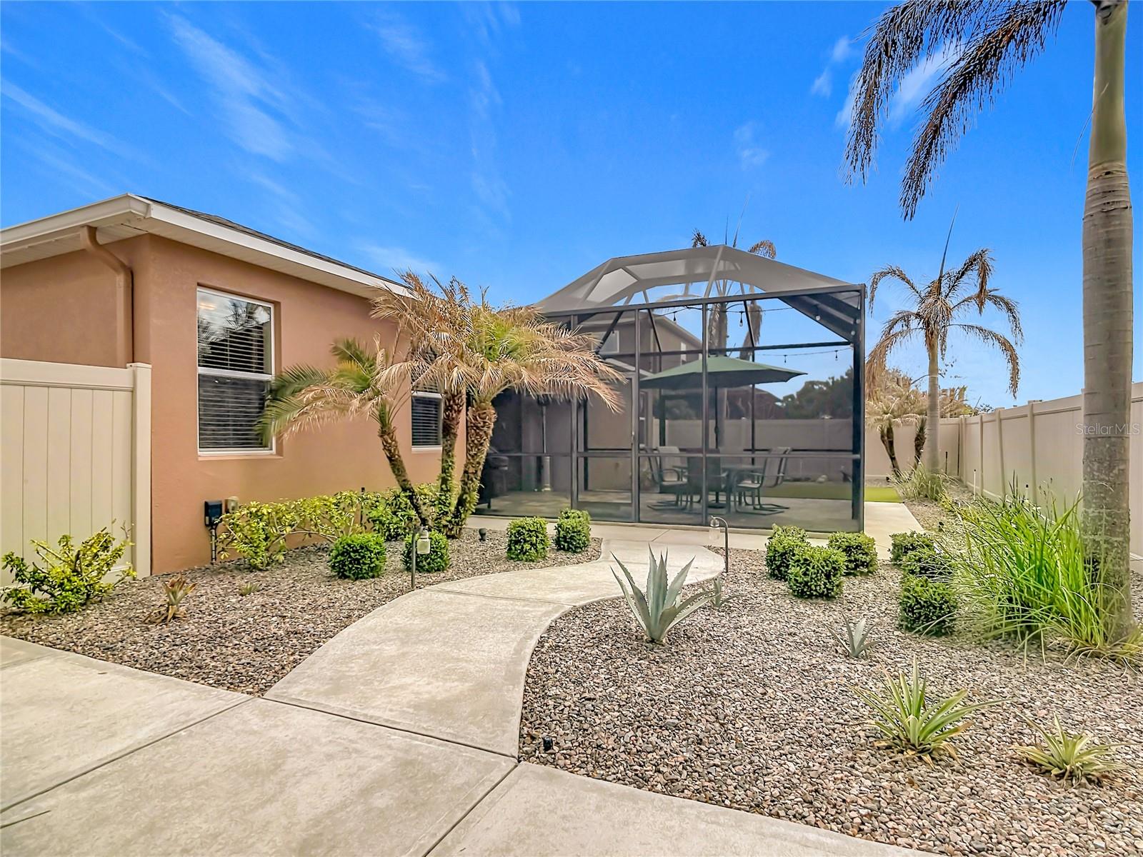 WIND MEADOWS - Residential