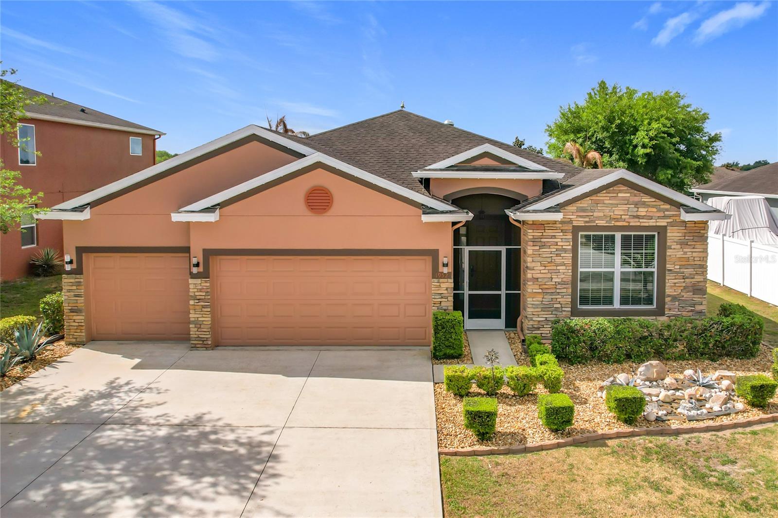 1952 WIND MEADOWS DRIVE