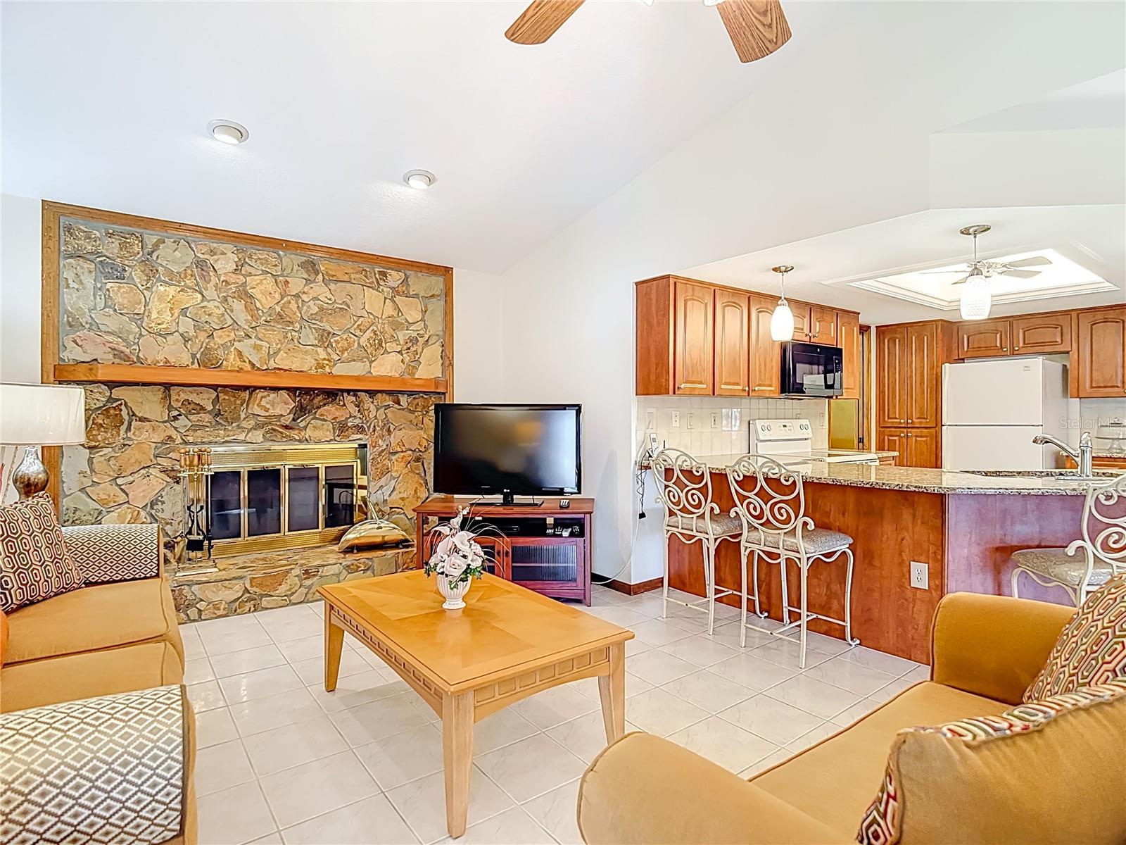 SPRING HILL - Residential