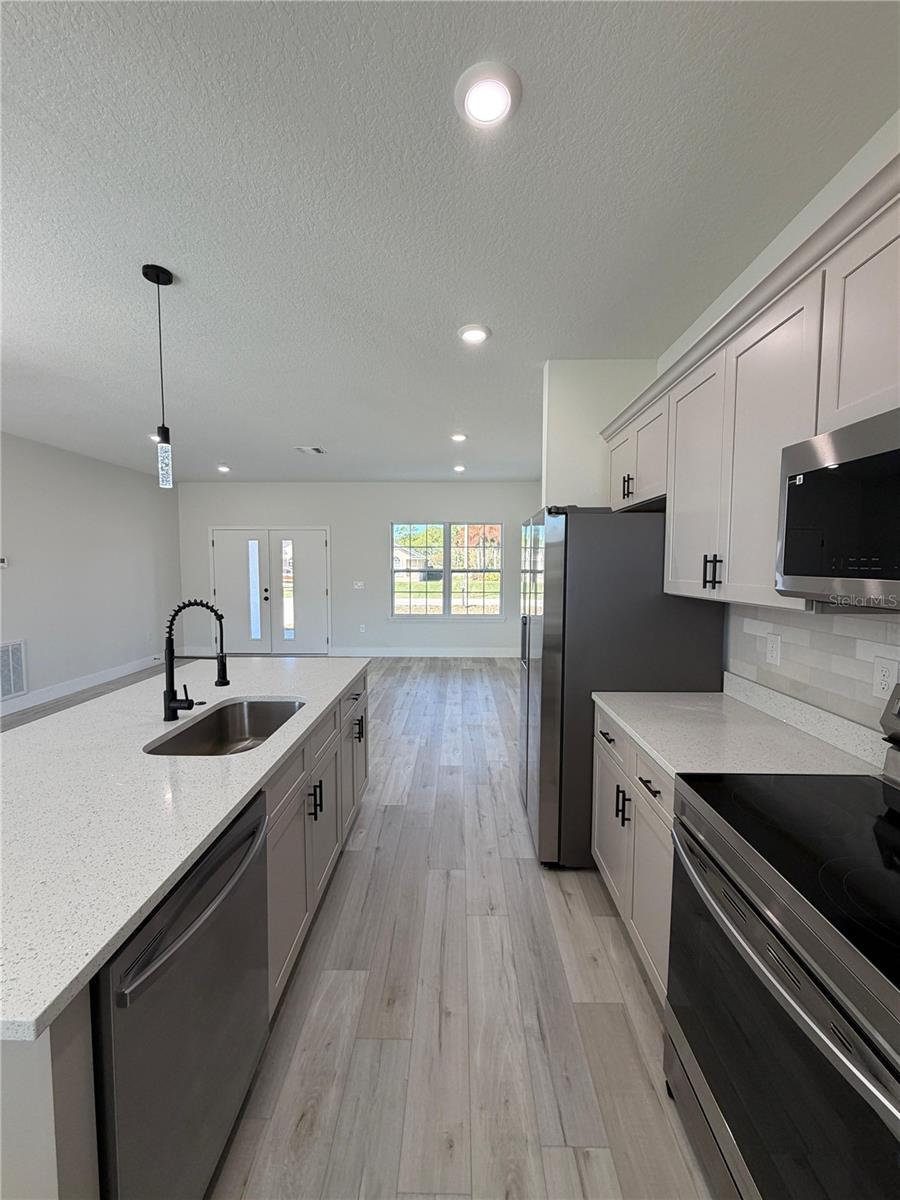 SUN N LAKE EST OF SEBRING UNIT 16 - Residential