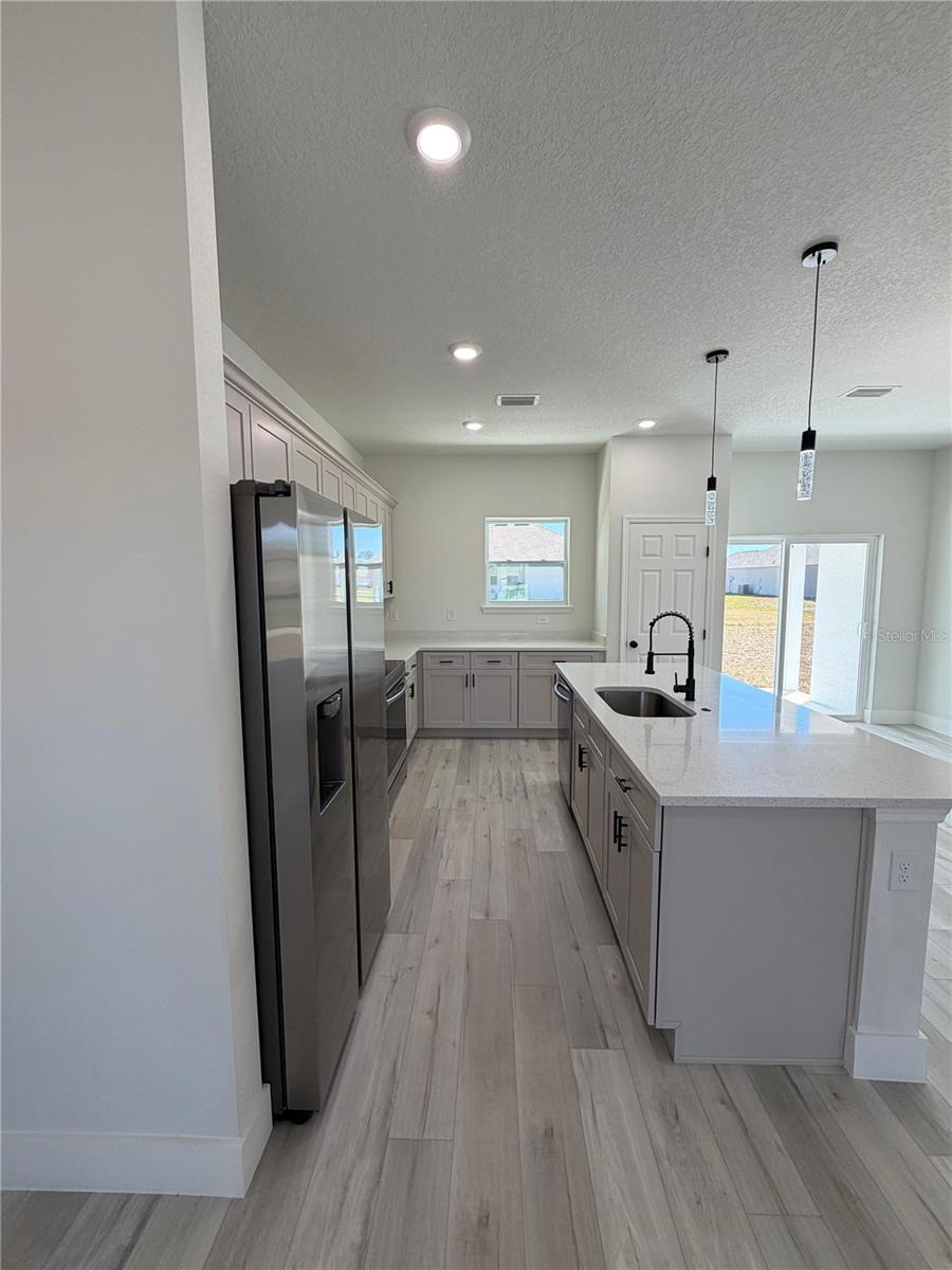 SUN N LAKE EST OF SEBRING UNIT 16 - Residential