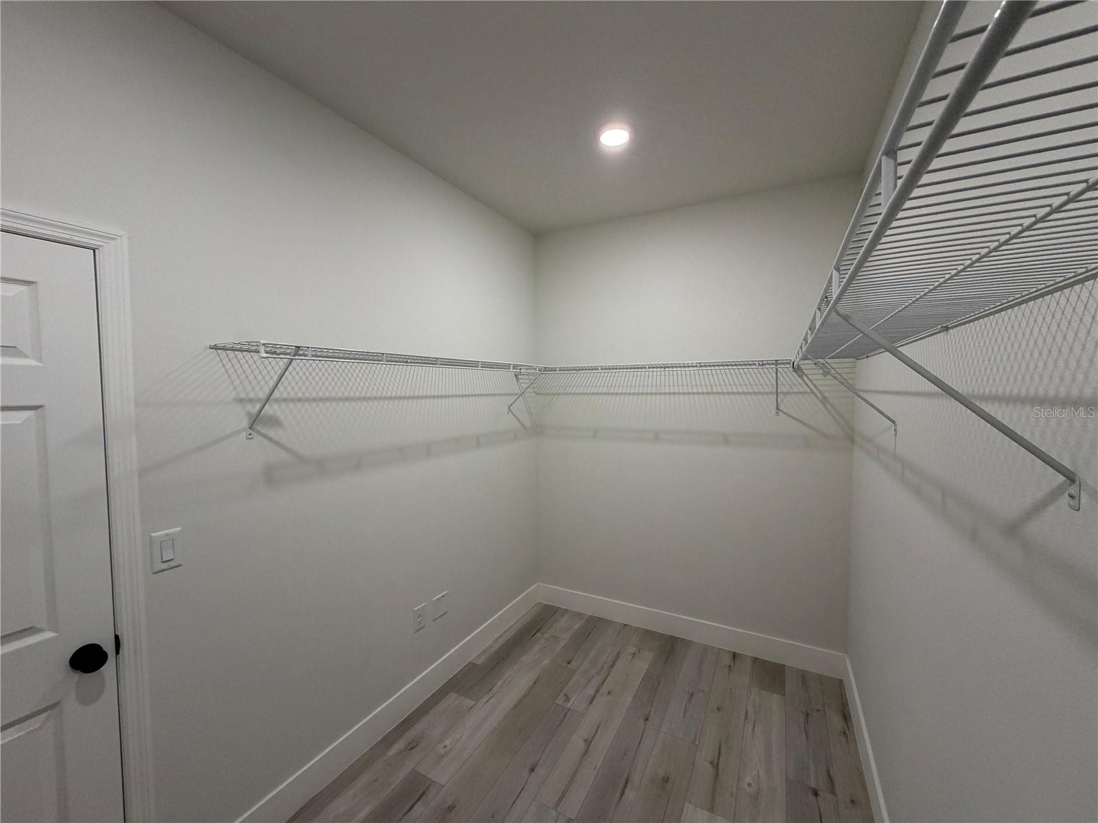 SUN N LAKE EST OF SEBRING UNIT 16 - Residential