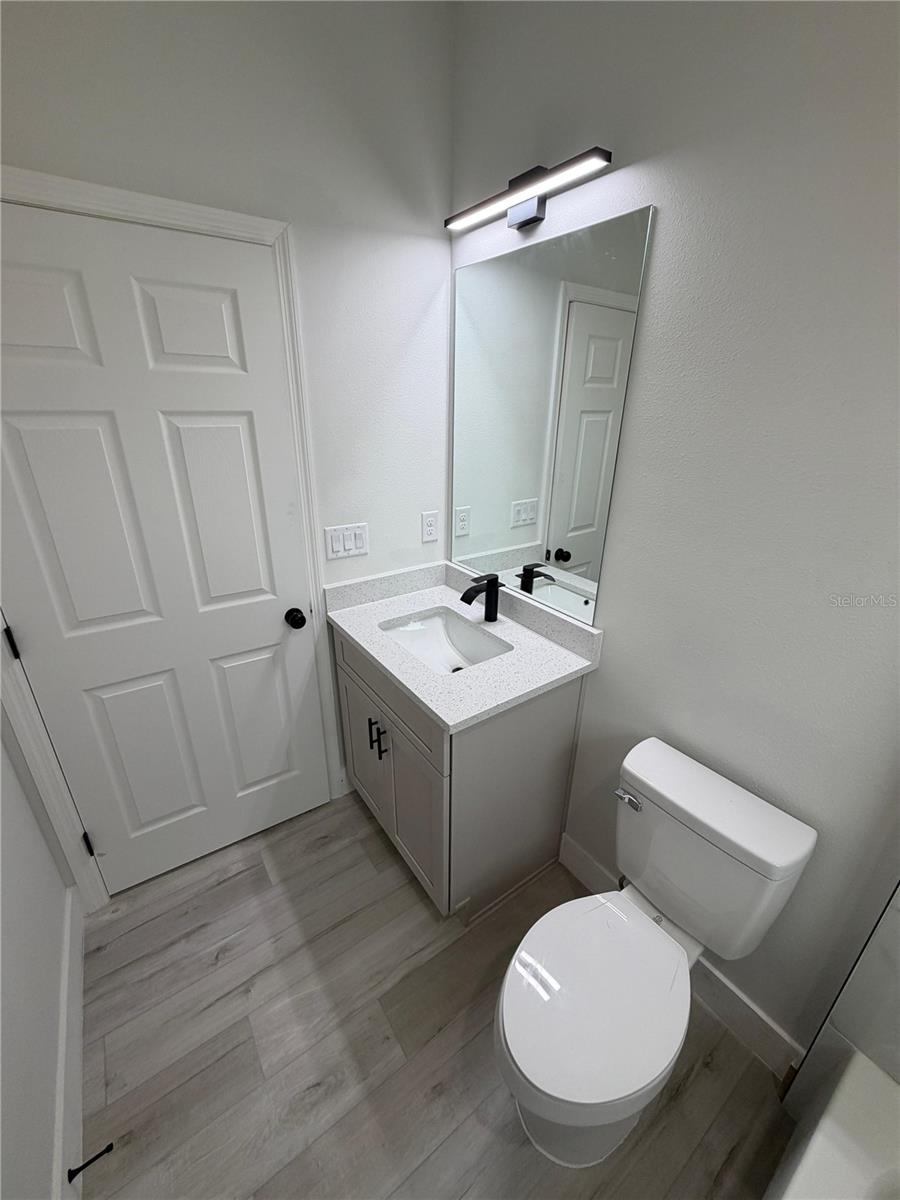 SUN N LAKE EST OF SEBRING UNIT 16 - Residential