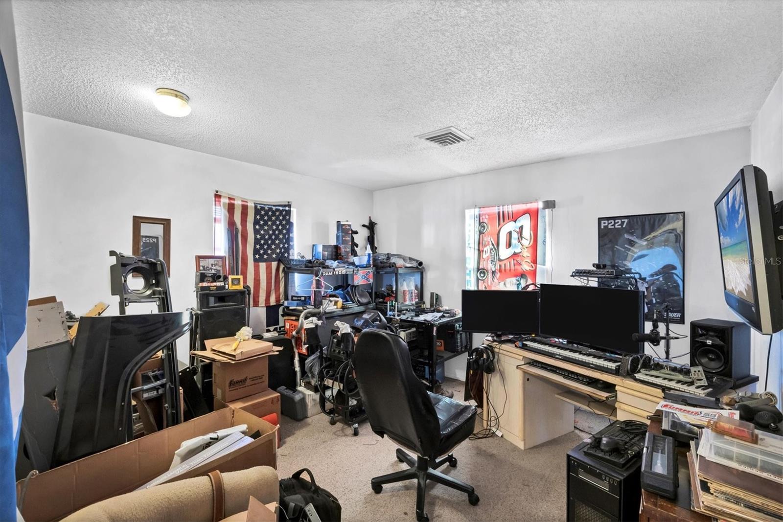 DEER CREEK WOODS - Residential Income